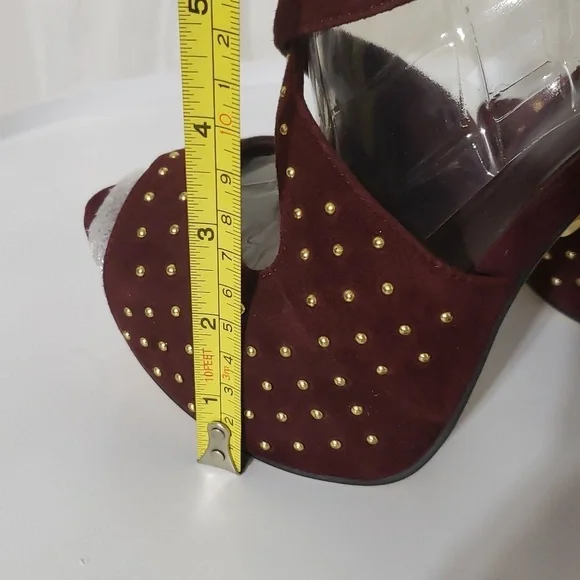 Bebe Burgundy with gold accents platform Heels size 6 - Picture 5 of 10